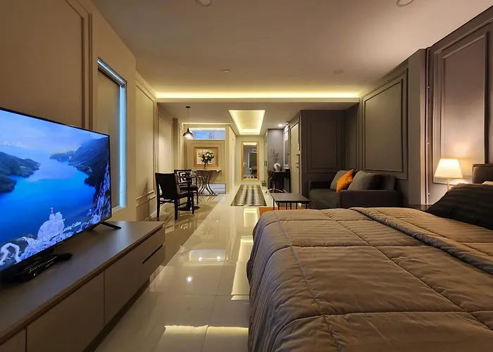 2-storey Townhouse In Local Neighborhood Area Дом отдыха *