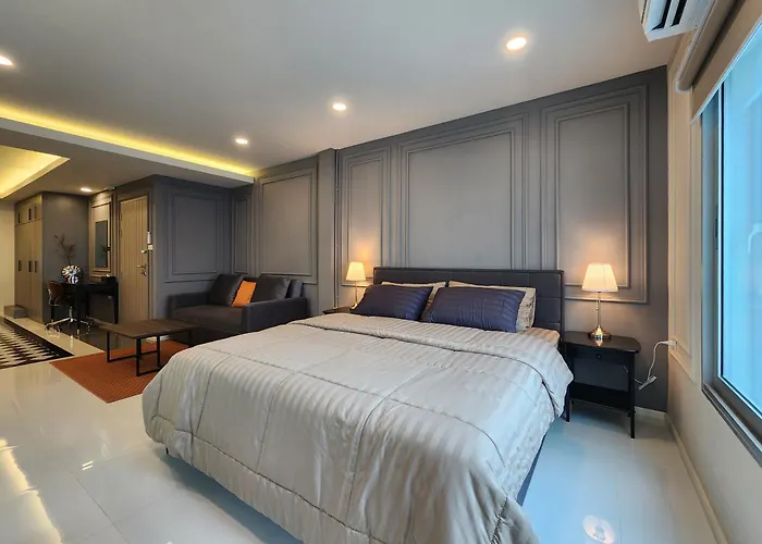 2-storey Townhouse In Local Neighborhood Area