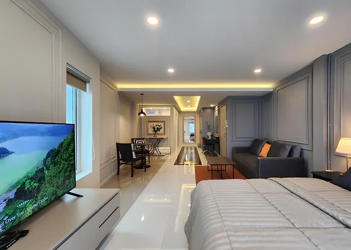 2-storey Townhouse In Local Neighborhood Area Дом отдыха Бангкок