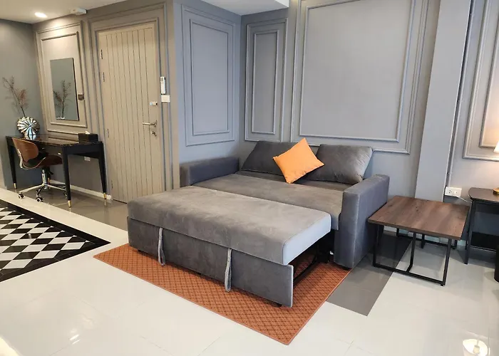 2-storey Townhouse In Local Neighborhood Area *